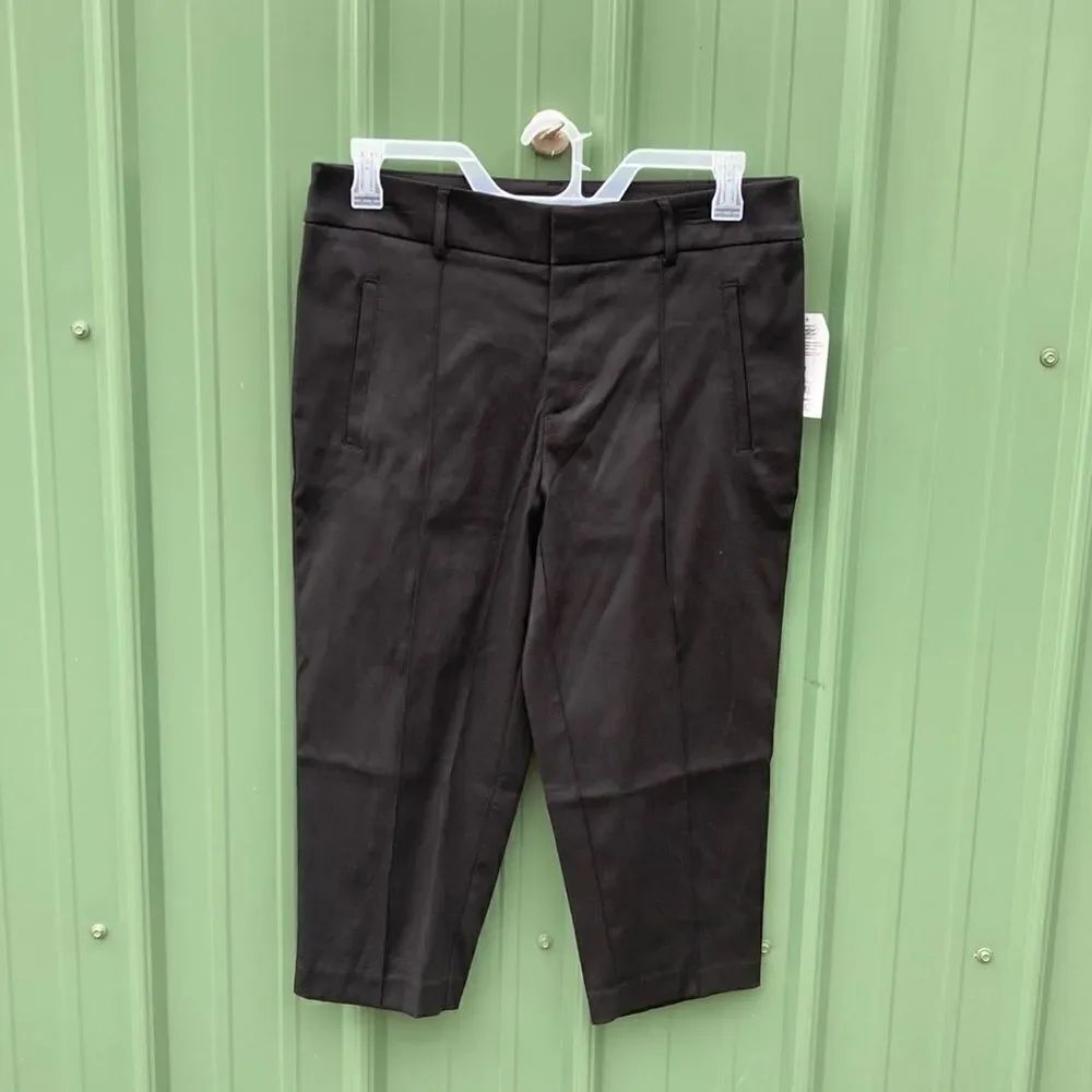 WOMEN’S Pull-On Stretch Comfy Black Capri Pants Size 12